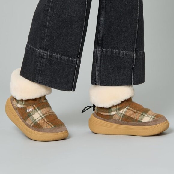 NEW FLOWER MOUNTAIN Wool Shearling Fami Mid Winter Boots unisex 1125 13t7 - Picture 2 of 11